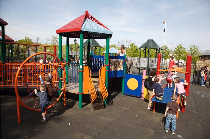 bloomingdale-park-playground-staten-island-new-york-city