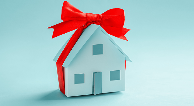 5 Reasons to List Your House During the Holiday Season